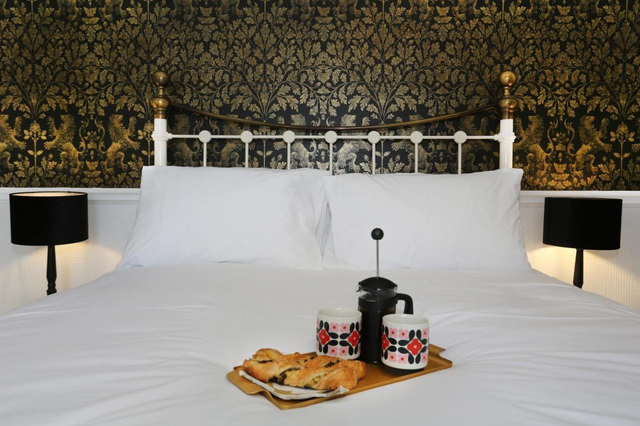 The Bishop And The Bison Bed and Breakfast York Esterno foto
