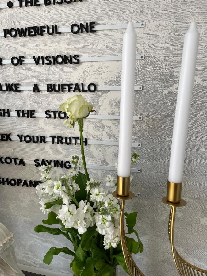 The Bishop And The Bison Bed and Breakfast York Esterno foto
